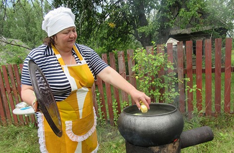 В Быховском районе запустили проект «Попробуйте, это вкусно», где собирают старинные рецепты народных блюд