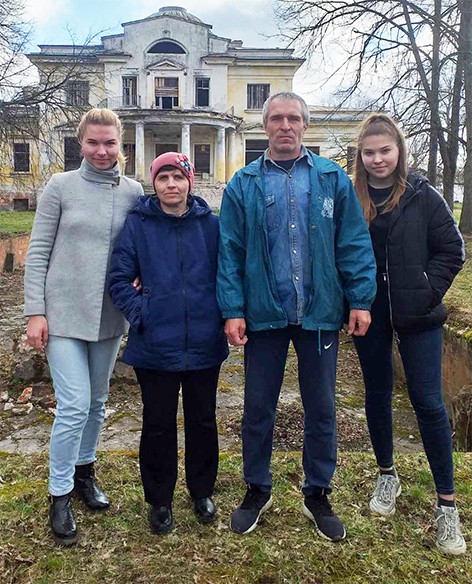 В атмосфере тепла, заботы и любви воспитываются пятеро детей Ольги и Сергея Райцевых