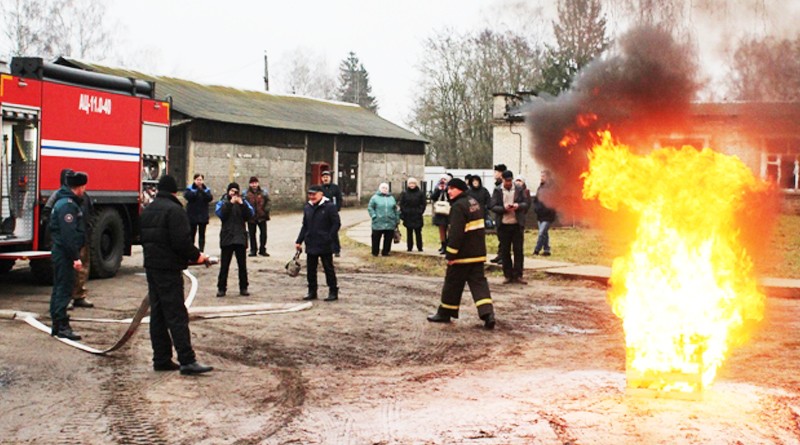 В УКП «Жилкомхоз» прошли занятия с членами добровольной пожарной дружины