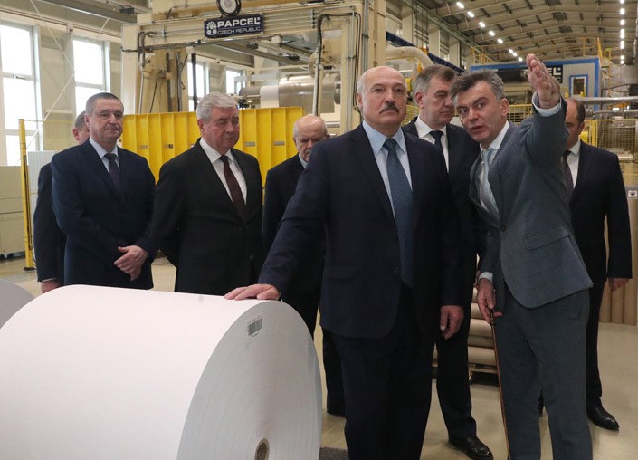 Лукашенко поручил дать зеленый свет производству экоупаковки