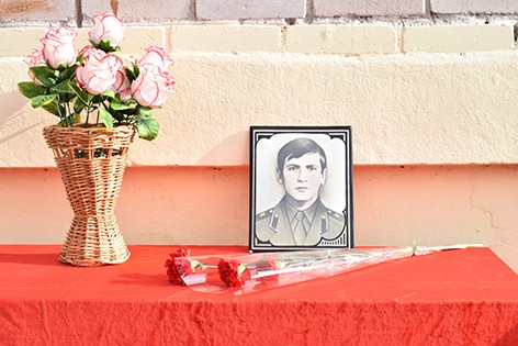 В ГУО “Средняя школа № 3 г. Быхова” открыли мемориальную доску памяти погибшему во время службы в Афганистане Николаю Москалькову