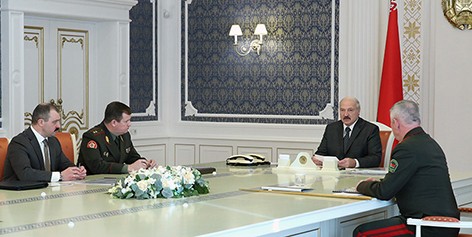 “Вызовов и угроз не становится меньше” – у Президента обсудили ситуацию на белорусской границе