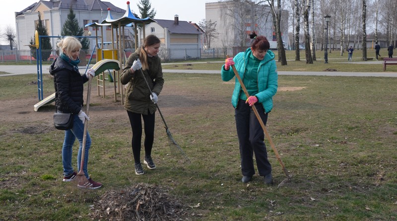 Быховчане вышли на субботник (фото)