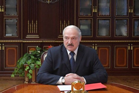 “Мы сдаем экзамен народу” – Лукашенко поручил проанализировать вопросы, с которыми обращаются люди при сборе подписей