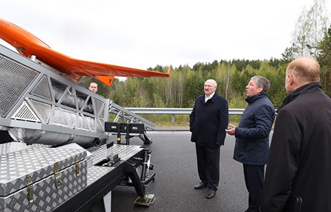 “Очень впечатляет” – Лукашенко оценил разработки белорусских ученых по развитию электротранспорта