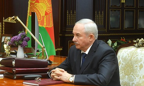 “Ни в коем случае нельзя потерять людей” – Лукашенко подчеркивает важность сохранения трудовых коллективов