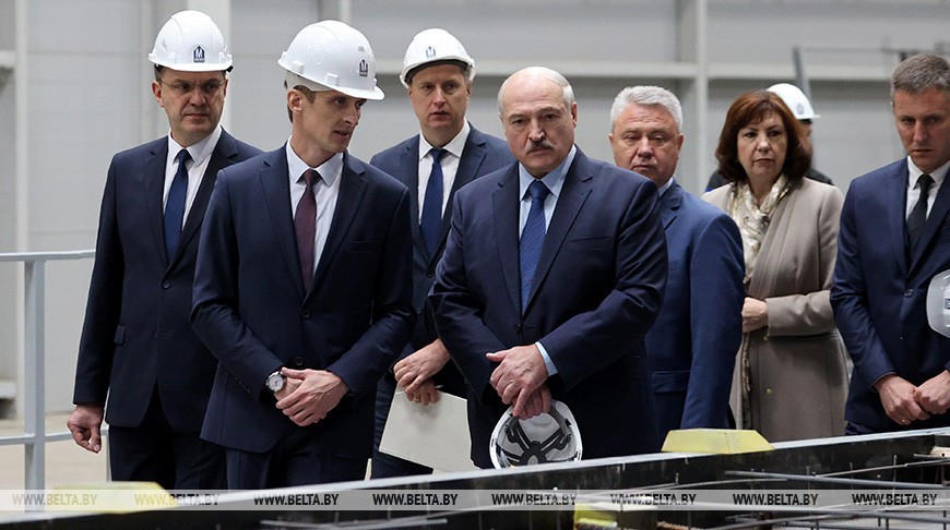 Лукашенко обращает внимание на возможность шире продвигать белорусские строительные услуги в Россию