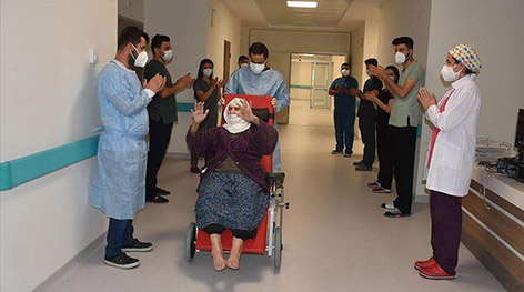 120-летняя жительница Турции победила коронавирус