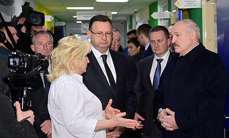 Лукашенко посетил сегодня районную больницу в Столбцах