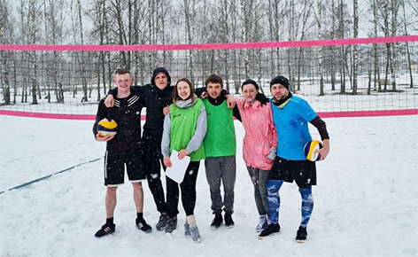 На базе Быховского ФОЦ состоялись соревнования по волейболу на снегу