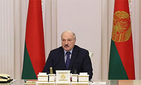 Лукашенко о своей формуле в партийном строительстве: не с левыми, не с правыми – с народом