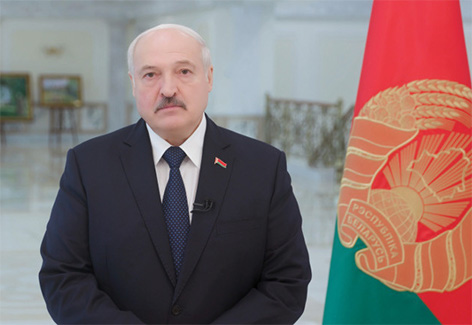 Лукашенко – юным футболистам: если у вас перед глазами доллары, вы никогда не станете спортсменами