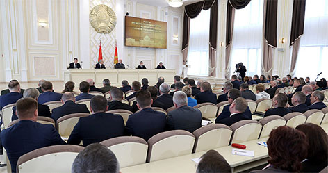 Александр Лукашенко встретился с активом Гомельской области