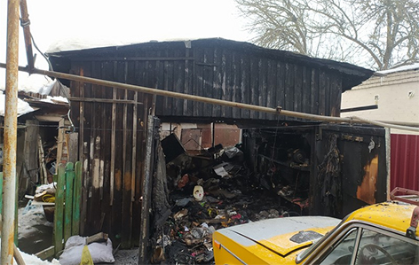 Пожар в частном гараже произошел в Быхове
