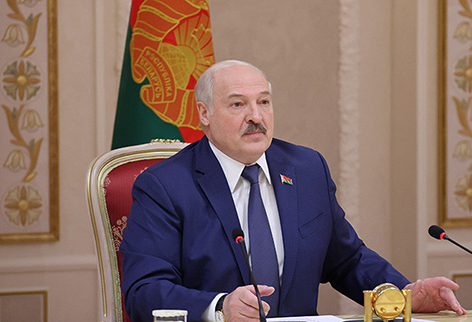 Лукашенко: такие на Западе партнеры – пока на колени не поставят, будут дожимать