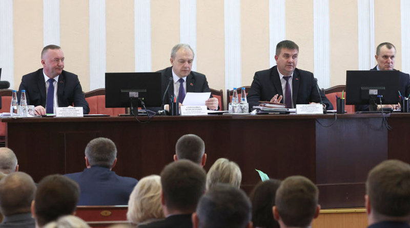 Сергеенко: темпы и качество посевной зависят от организованности руководителей на местах