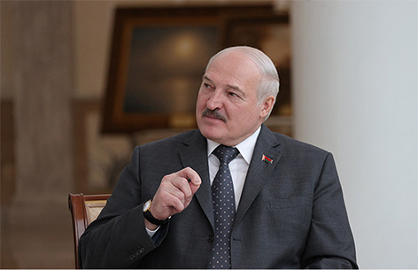 Лукашенко: главное орудие труда белорусов – это их мозги