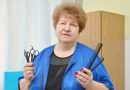 Парикмахер Людмила Луговская около сорока лет остается верна выбранной профессии Парикмахер Людмила Луговская около сорока лет остается верна выбранной профессии