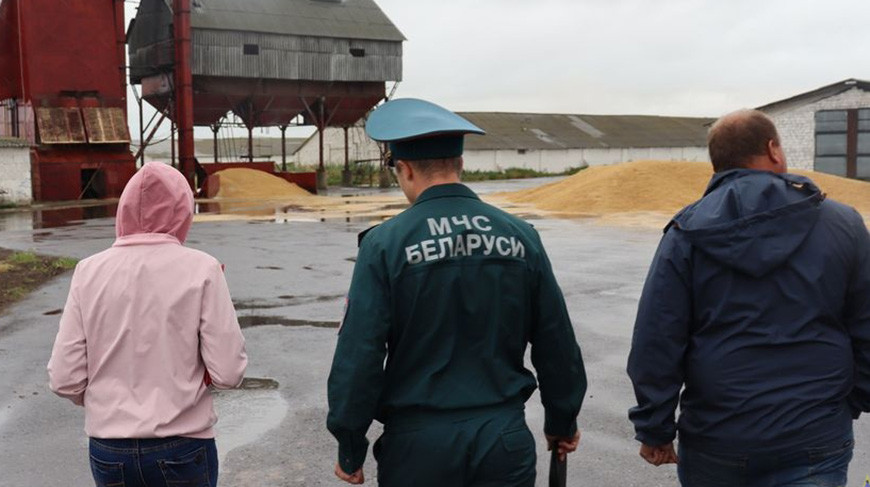 В Могилевской области сотрудники МЧС усилили контроль за сельхозорганизациями