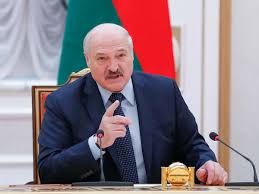 Лукашенко: надо принять море законов в развитие новой Конституции