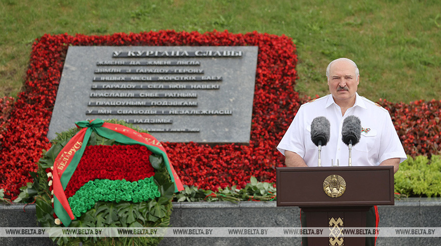Лукашенко: судьбоносная дата 3 июля навсегда вписана в календарь главных государственных праздников (видео)