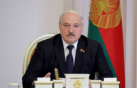 Что стоит за громкими заявлениями Лукашенко и какая обстановка вокруг Беларуси?