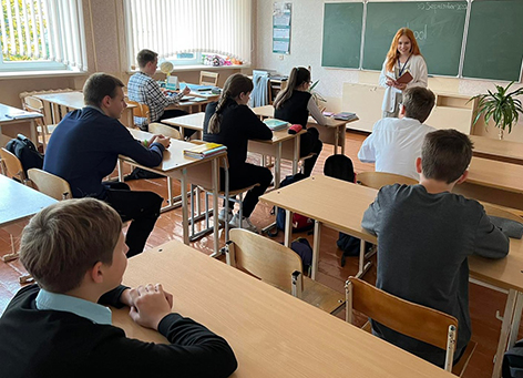 В гимназии г.Быхова прошел день самоуправления