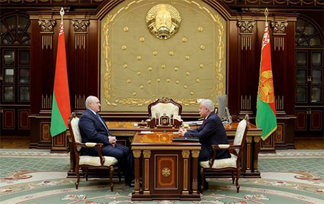 “Надо забить раз и навсегда железобетонный кол”. Лукашенко откровенно высказался об армяно-азербайджанском конфликте и проблемах в ОДКБ