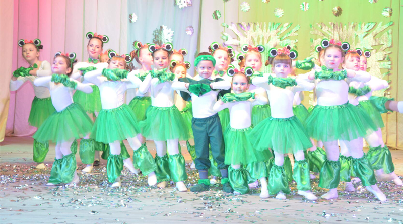 Быховская детская школа искусств выступила с концертом «Под сиянием рождественской звезды»