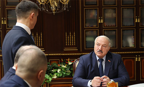 Лукашенко рассмотрел кадровые вопросы