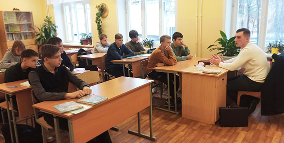 В средней школе №1 г.Быхова состоялась встреча с сотрудниками правопорядка