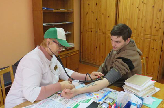 «Выездная поликлиника» посетила Грудиновскую амбулаторию врача общей практики (фотофакт)