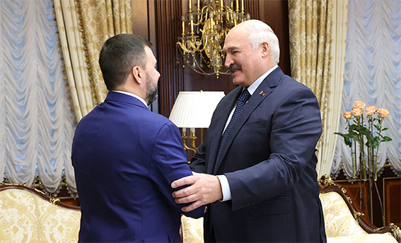 Лукашенко встретился с врио главы ДНР Пушилиным