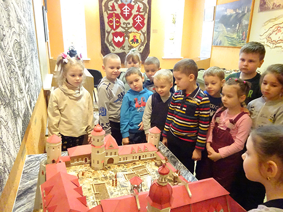 В детском саду №3 г.Быхова реализуется проект “От маленьких краеведов к юным патриотам”