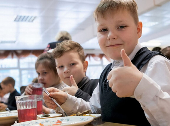 К 1 сентября все белорусские школы перейдут на новый режим питания