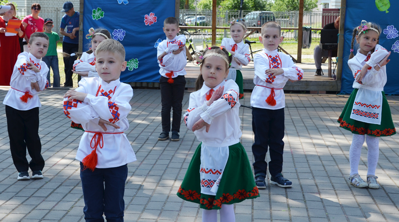 ФОТОФАКТ: Праздничное мероприятие ко Дню защиты детей прошло в Быхове