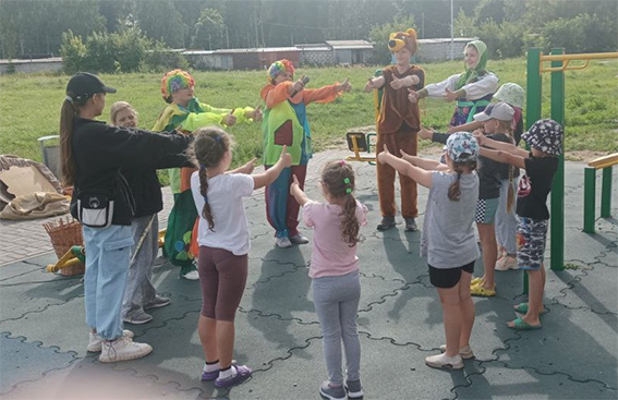 Детская игровая площадка в Быхове стала местом учебы о безопасности