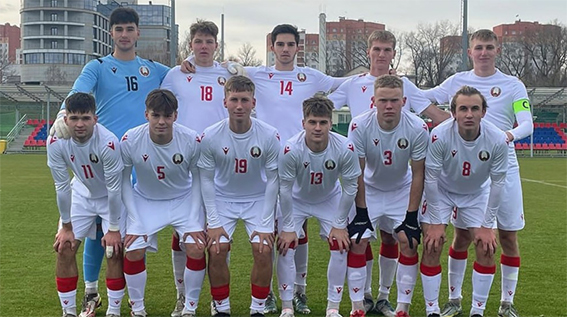 Белорусы победили греков в первом матче квалификации юниорского ЧЕ по футболу