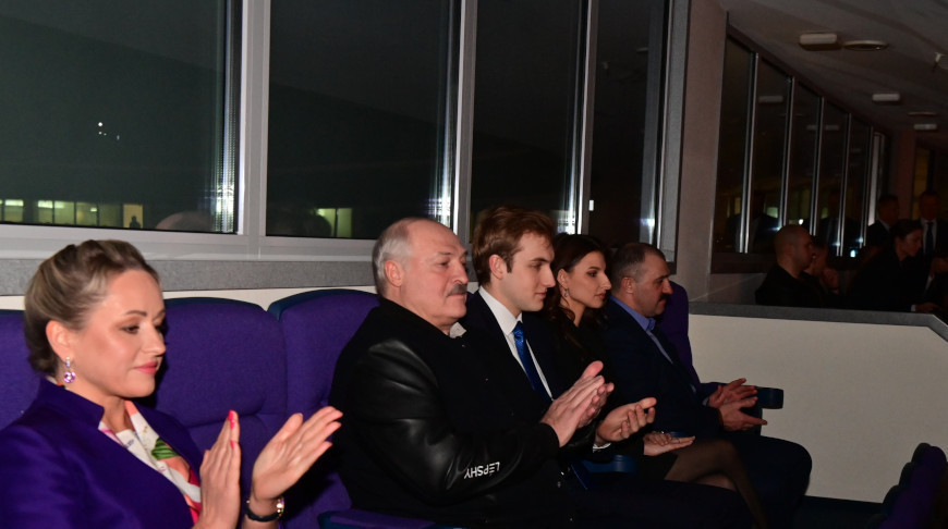 Лукашенко в Минске посетил благотворительный фестиваль “Алина”
