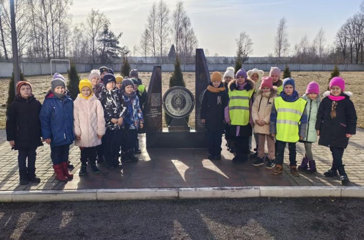 Ученики группы продленного дня гимназии г.Быхова посетили Быховский РОВД