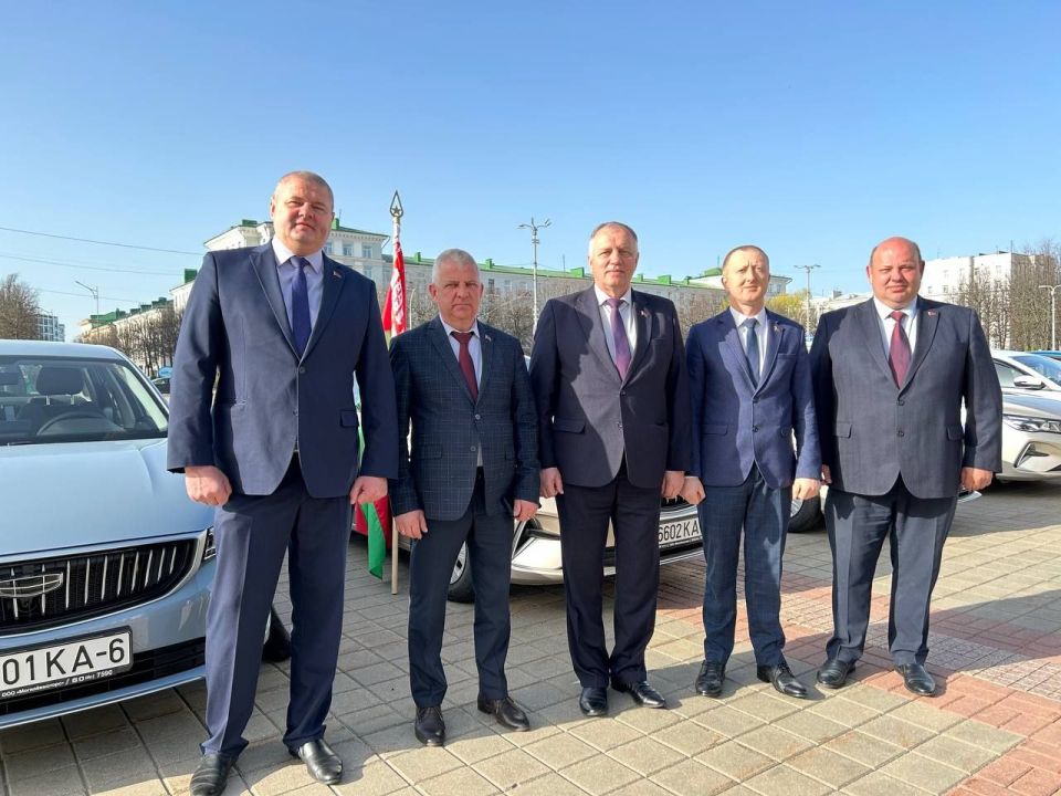 Машинный парк сельсоветов Быховского района пополнен четырьмя новыми автомобилями