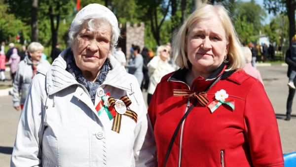 Жительницы Нижнего Новгорода почтили память своего отца и деда на Быховщине