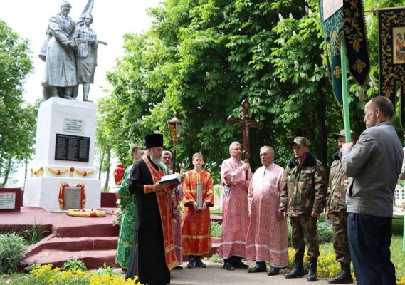 Быховская земля встретила IV Всебелорусский Крестный ход «Церковь и армия». ФОТО