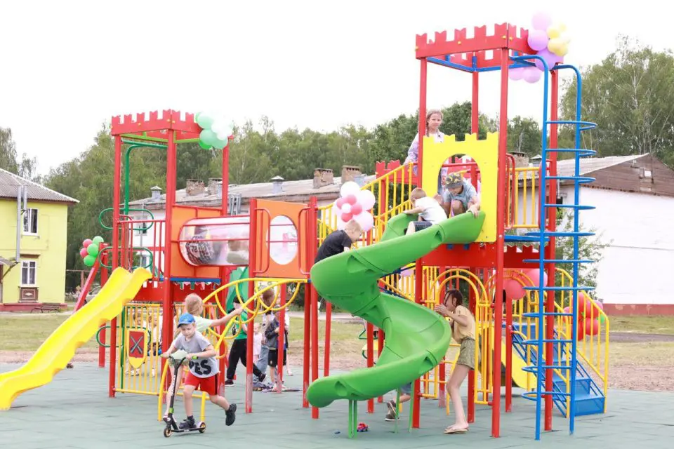 Современную детскую игровую площадку открыли в Быхове. ФОТО