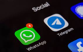 WhatsApp тестирует новую функцию “Быстрый пересказ” для Android