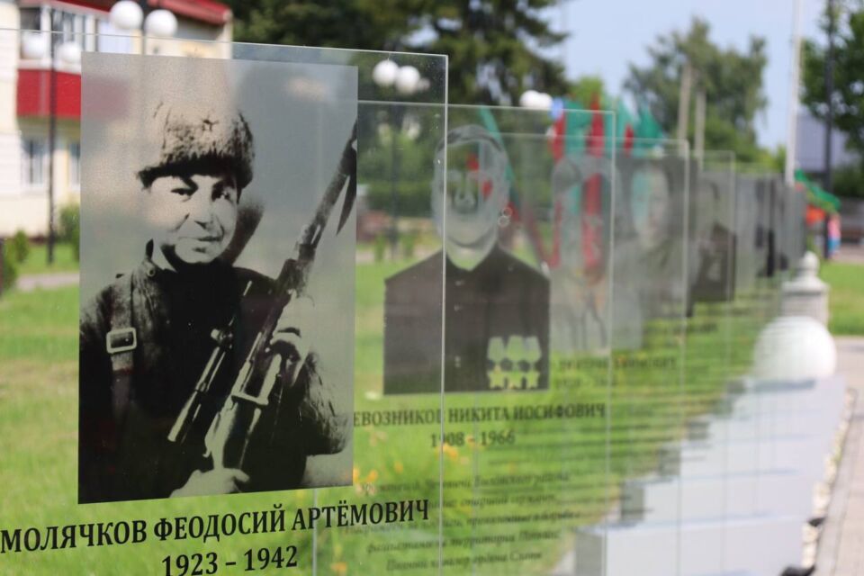 Поднятием флага поискового клуба «Виккру» началась Вахта Памяти на нашей земле