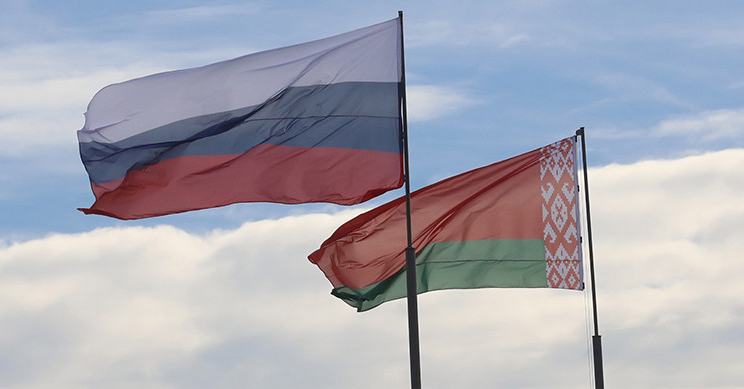 Лукашенко: поставить на колени Беларусь и Россию никому не удастся