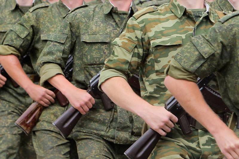 Лукашенко подписал указ о призыве на срочную военную службу в сентябре-ноябре 2025 года