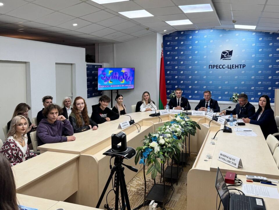 В пресс-центре Дома прессы прошла пресс-конференция, посвященная премьере первого интерактивного сериала «Зумеры»