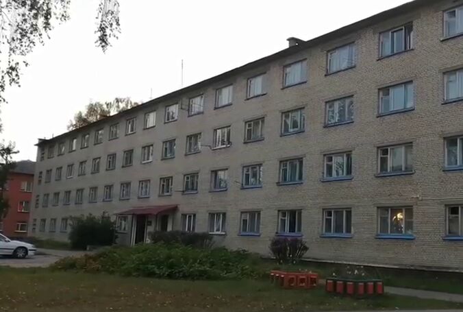 Подразделения МЧС выезжали по сообщению о задымлении в общежитии в Быхове. ВИДЕО
